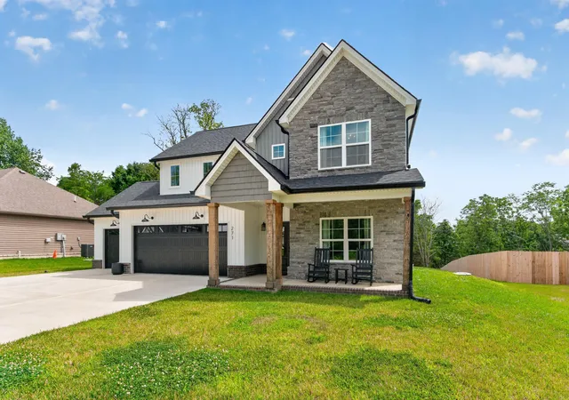 Photo 3 of Sale Pending at 271 Harbor Village Dr, Georgetown, KY 40324 | MLS# 26023603 | Listing updated on 2026-08-31