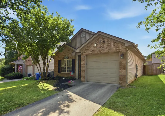 Photo 2 of Single family home for sale at 2409 Prescott Ln, Lexington, KY 40511 | MLS# 26023497 | Listing updated on 2026-10-22