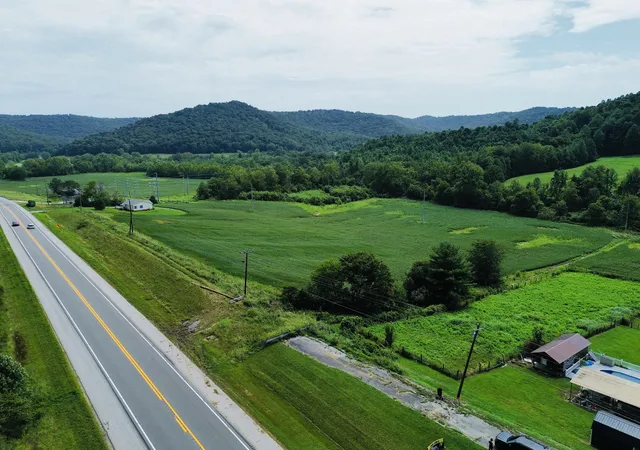 Photo 3 of Sale Pending at 37 Westerfield Ln, Vanceburg, KY 41179 | MLS# 26023453 | Listing updated on 2026-09-18