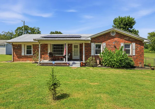 Photo 1 of Single family home for sale at 92 Hick Rd, Arlington, KY 42021 | MLS# 26023476 | Listing updated on 2026-08-28