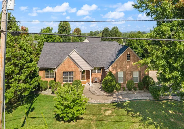 Photo 2 of Single family home for sale at 11 Horizon Hill Dr, Somerset, KY 42503 | MLS# 26023540 | Listing updated on 2026-09-01