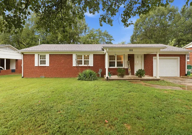 Photo 1 of Single family home for sale at 111 Bel Aire Dr, Mayfield, KY 42066 | MLS# 26023706 | Listing updated on 2026-09-09