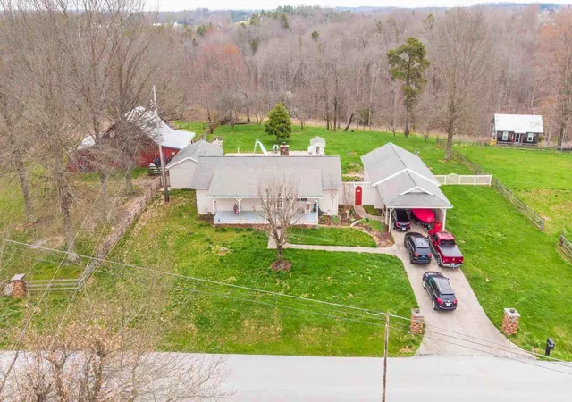 Photo 1 of Sale Pending at 296 Keavy Craigs Creek Rd, London, KY 40744 | MLS# 26023549 | Listing updated on 2026-09-05