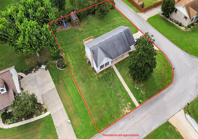 Photo 2 of Single family home for sale at 612 Woodview Dr, Somerset, KY 42503 | MLS# 26023524 | Listing updated on 2026-09-06