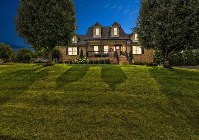 Photo 1 of Sale Pending at 123 Winterberry Cir, Winchester, KY 40391 | MLS# 26023537 | Listing updated on 2026-08-30