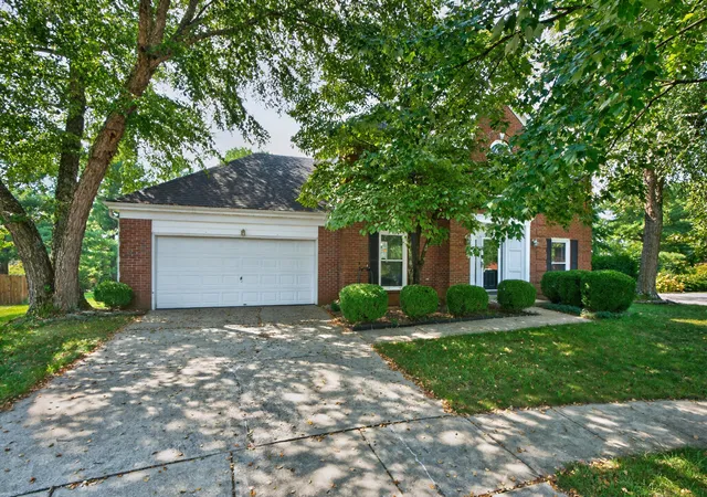 Photo 1 of Single family home for sale at 2216 Cascade Wy, Lexington, KY 40515 | MLS# 26023670 | Listing updated on 2026-09-18