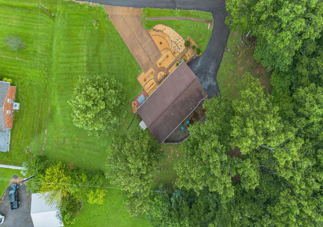 Photo 30 of Sale Pending at 206 Circle Dr, Benton, KY 42025 | MLS# 26023665 | Listing updated on 2026-09-09