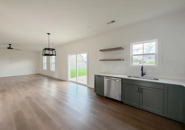Photo 4 of Single family home for sale at 208 Skaggs Blvd, Nicholasville, KY 40356 | MLS# 26023555 | Listing updated on 2026-09-23