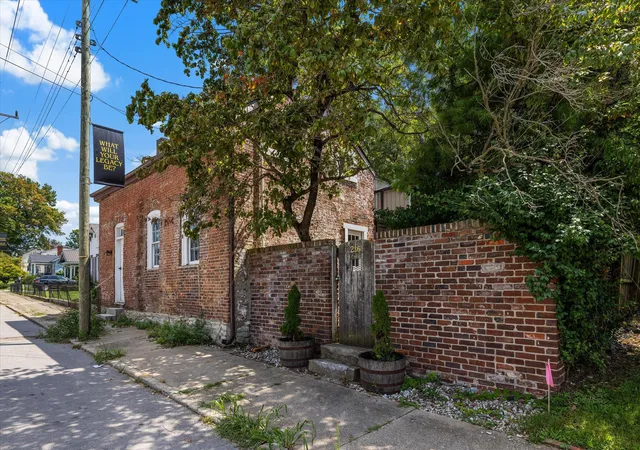 Photo 3 of Sale Pending at 236 Lexington St, Versailles, KY 40383 | MLS# 26023578 | Listing updated on 2026-09-24