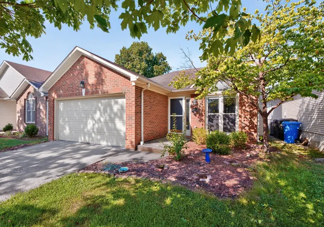 Photo 2 of Single family home for sale at 1141 Iron Lace Ct, Lexington, KY 40509 | MLS# 26023703 | Listing updated on 2026-10-13