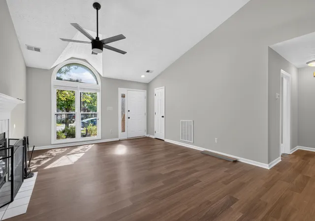 Photo 4 of Single family home for sale at 1141 Iron Lace Ct, Lexington, KY 40509 | MLS# 26023703 | Listing updated on 2026-10-13