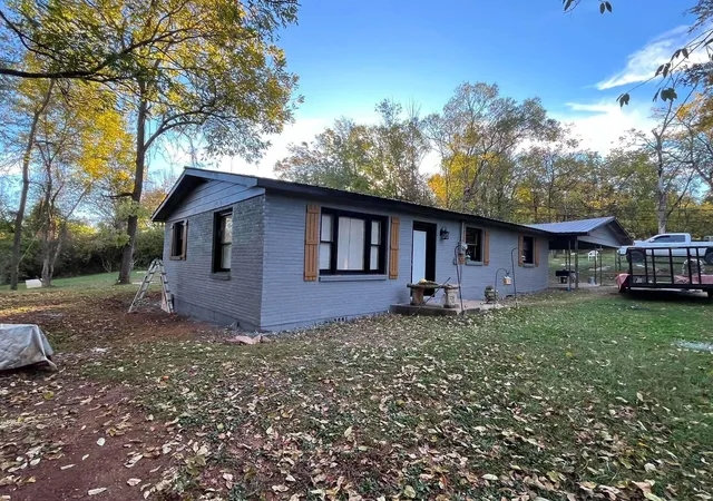 Photo 2 of Single family home for sale at 128 Carroll St, Somerset, KY 42501 | MLS# 26023663 | Listing updated on 2026-08-31