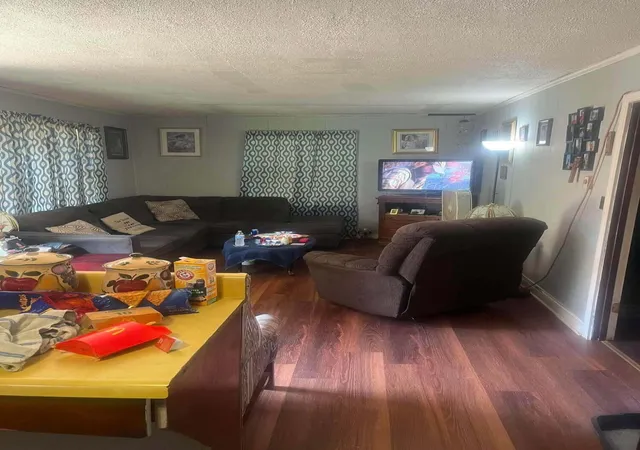 Photo 3 of Single family home for sale at 128 Carroll St, Somerset, KY 42501 | MLS# 26023663 | Listing updated on 2026-08-31