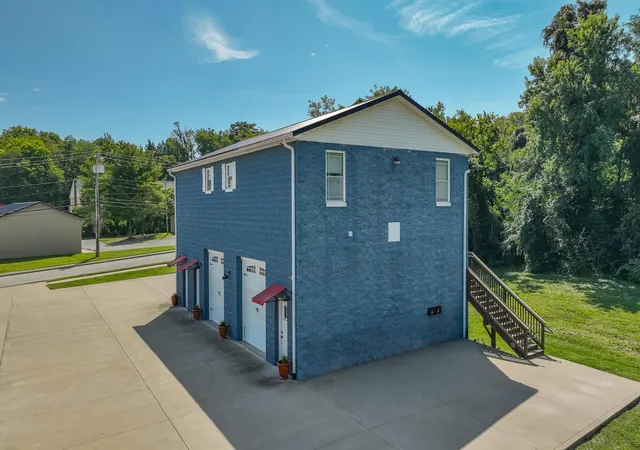 Photo 2 of Multi family home for sale at 113 Lester St, Berea, KY 40403 | MLS# 26023594 | Listing updated on 2026-08-28