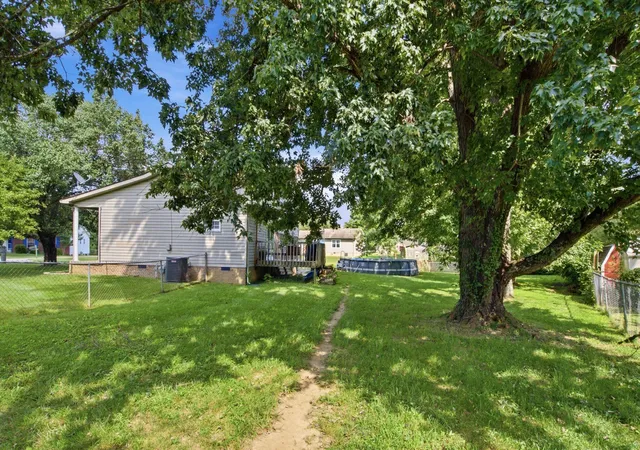 Photo 35 of Single family home for sale at 303 Cedar Wy, Frankfort, KY 40601 | MLS# 26023697 | Listing updated on 2026-08-29