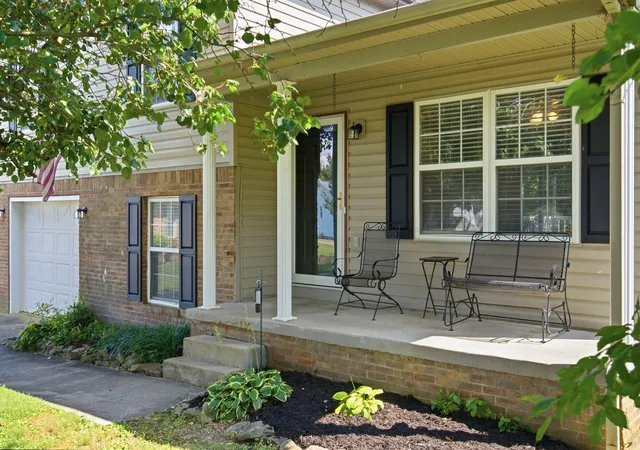 Photo 3 of Single family home for sale at 303 Cedar Wy, Frankfort, KY 40601 | MLS# 26023697 | Listing updated on 2026-08-29