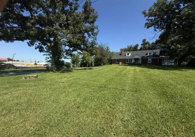 Photo 3 of Single Family Residence at 2399 Irvine Rd, Richmond, KY 40475 | MLS# 26023621 |  | Sold on 2026-10-09
