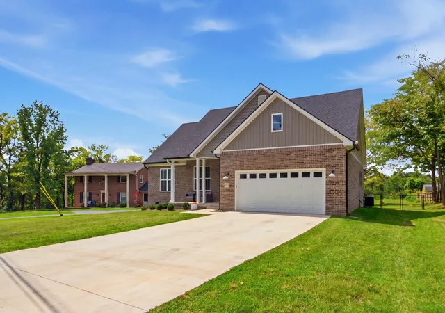 Photo 3 of Single family home for sale at 133 Armitage Dr Dr, Richmond, KY 40475 | MLS# 26023628 | Listing updated on 2026-10-13