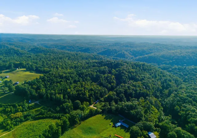 Photo 1 of Sale Pending at 2065 Abner Flat Rd, Beattyville, KY 41311 | MLS# 26023648 | Listing updated on 2026-09-14