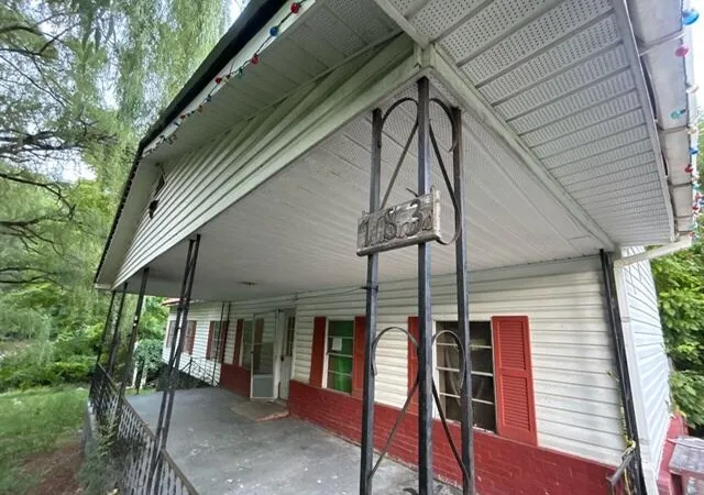 Photo 1 of Single family home for sale at 183 Hwy 160, Cumberland, KY 40823 | MLS# 26023637 | Listing updated on 2026-08-28