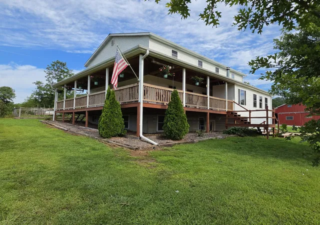 Photo 1 of Single family home for sale at 1665 Parker Rd, Hillsboro, KY 41049 | MLS# 26023655 | Listing updated on 2026-09-17