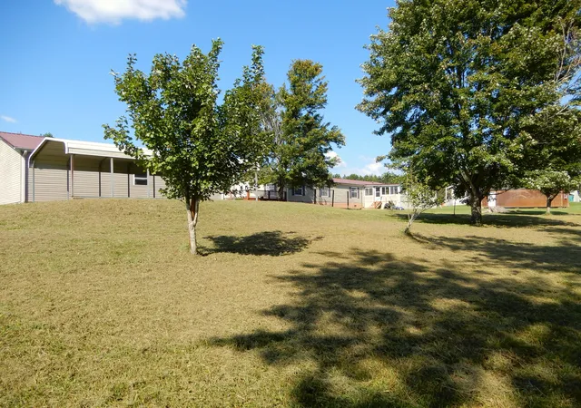 Photo 4 of Sale Pending at 542 Pirates Cove Rd, Hardin, KY 42048 | MLS# 26023693 | Listing updated on 2026-09-05
