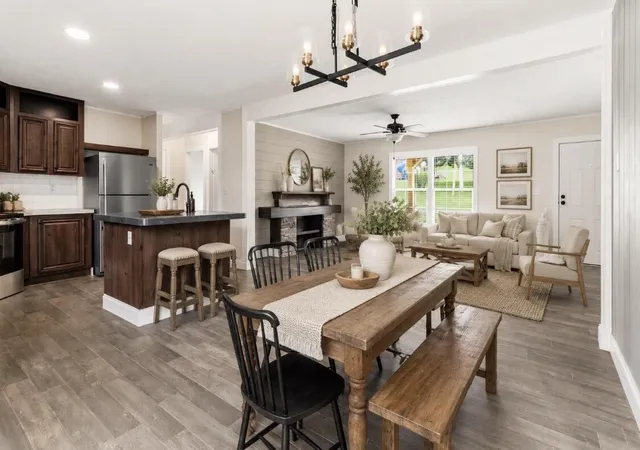 Photo 3 of Single family home for sale at 5783 5701 Slate Lick Rd Rd, London, KY 40741 | MLS# 26023668 | Listing updated on 2026-08-29