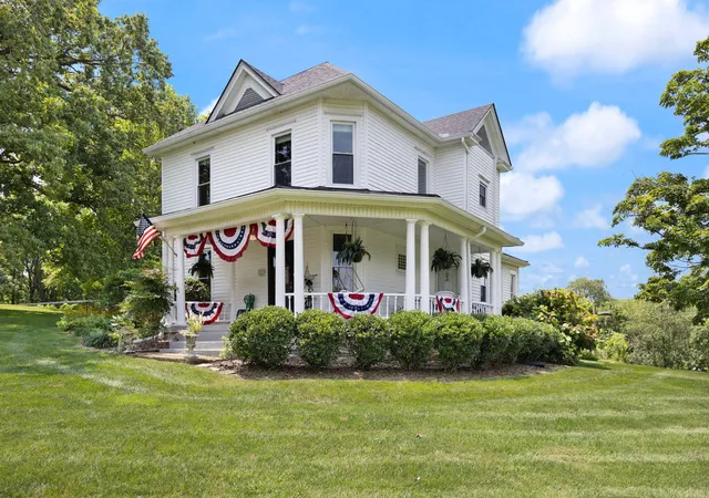 Photo 1 of Sale Pending at 221 Somerset St, Stanford, KY 40484 | MLS# 26023671 | Listing updated on 2026-09-21