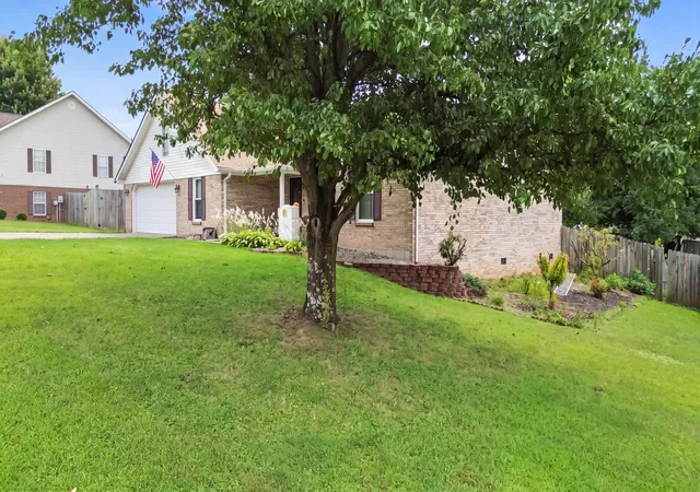 Photo 2 of Single family home for sale at 65 Hidden Ct, Somerset, KY 42503 | MLS# 26023679 | Listing updated on 2026-09-18