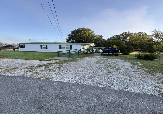 Photo 2 of Single family home for sale at 168 W Church St, Stanton, KY 40380 | MLS# 26023705 | Listing updated on 2026-08-31