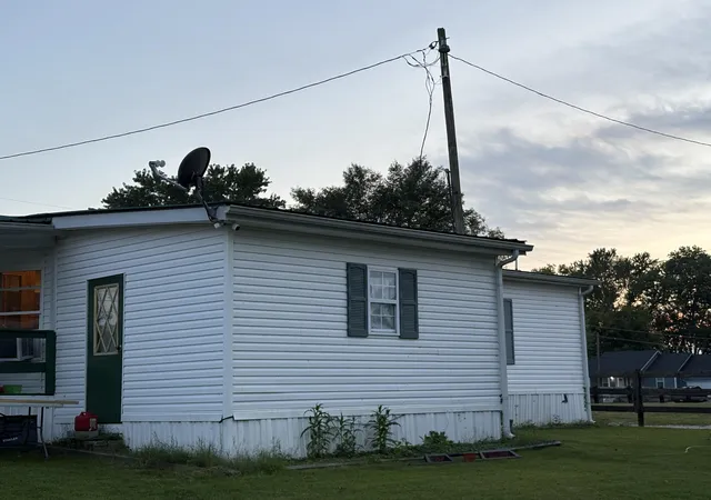 Photo 4 of Single family home for sale at 168 W Church St, Stanton, KY 40380 | MLS# 26023705 | Listing updated on 2026-08-31