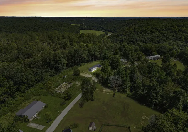 Photo 2 of Single family home for sale at 300 Short Holw Subdivision Rd, Beattyville, KY 41311 | MLS# 26023804 | Listing updated on 2026-08-31