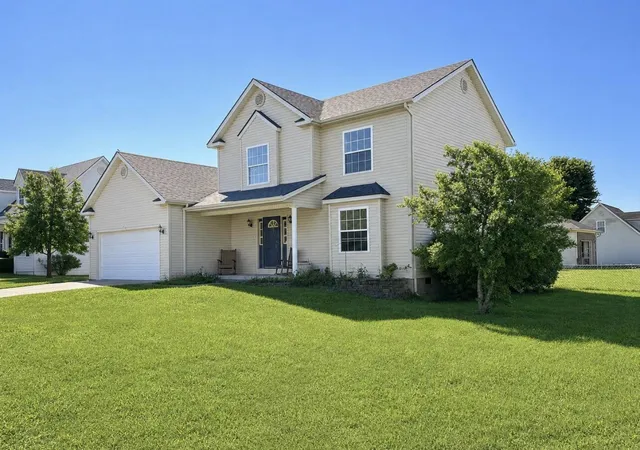 Photo 3 of Sale Pending at 330 Vanover Way, Winchester, KY 40391 | MLS# 26023771 | Listing updated on 2026-10-13
