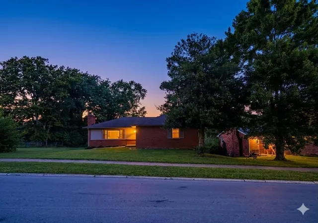 Photo 3 of Single family home for sale at 3597 Appian Wy, Lexington, KY 40517 | MLS# 26023753 | Listing updated on 2026-09-10