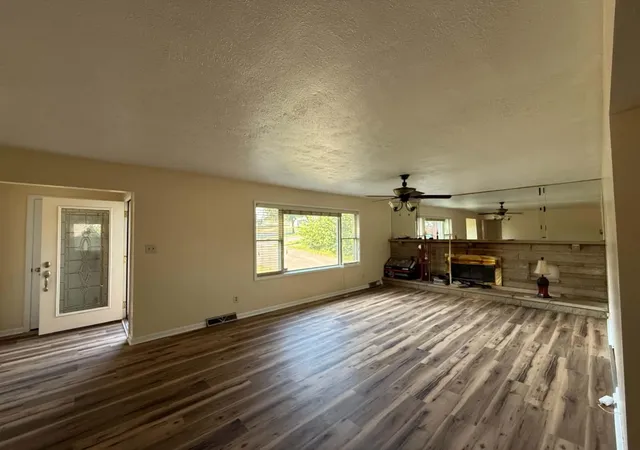 Photo 3 of Single family home for sale at 3597 Appian Wy, Lexington, KY 40517 | MLS# 26023753 | Listing updated on 2026-09-10