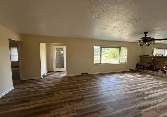 Photo 4 of Single family home for sale at 3597 Appian Wy, Lexington, KY 40517 | MLS# 26023753 | Listing updated on 2026-09-10