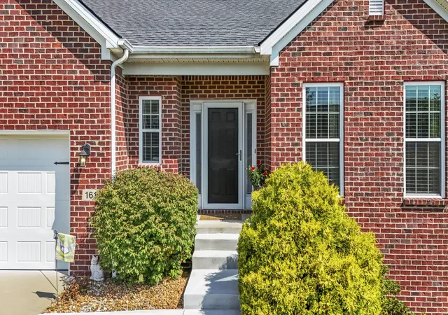 Photo 3 of Single family home for sale at 161 Shinnecock Hill Dr, Georgetown, KY 40324 | MLS# 26023758 | Listing updated on 2026-09-21