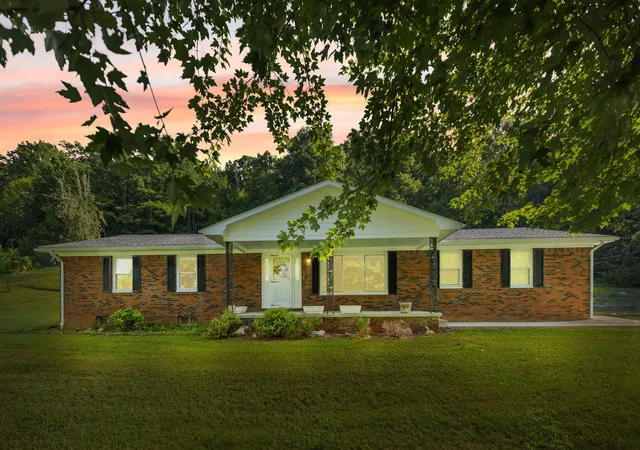 Photo 1 of Single family home for sale at 4927 Ky 92, Monticello, KY 42633 | MLS# 26023768 | Listing updated on 2026-09-25