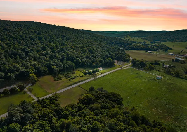 Photo 2 of Single family home for sale at 4927 Ky 92, Monticello, KY 42633 | MLS# 26023768 | Listing updated on 2026-09-25
