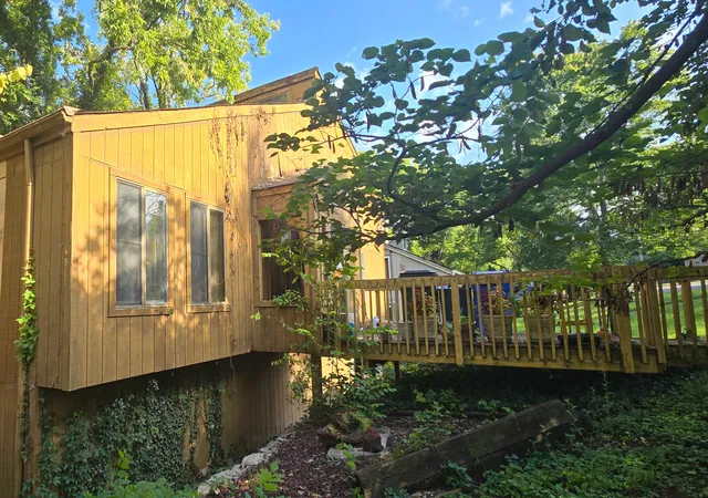 Photo 3 of Sale Pending at 3363 Sutherland Dr, Lexington, KY 40517 | MLS# 26023769 | Listing updated on 2026-09-01