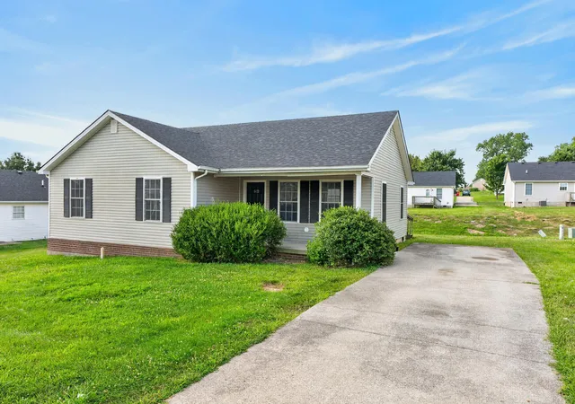 Photo 2 of Single family home for sale at 522 Acadia Way, Winchester, KY 40391 | MLS# 26023784 | Listing updated on 2026-08-31