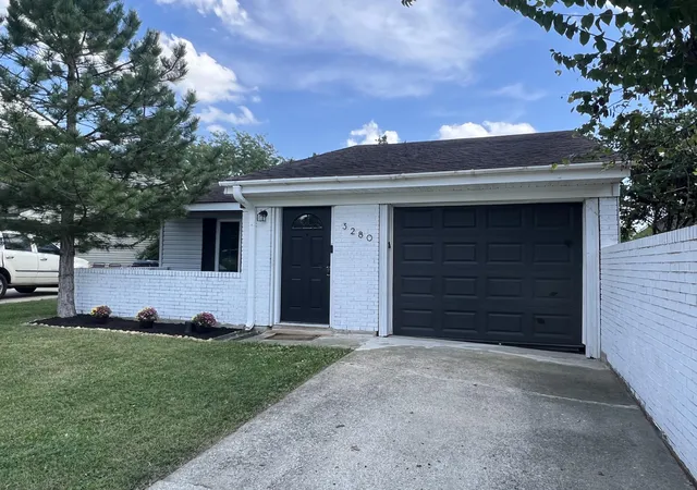 Photo 3 of Single family home for sale at 3280 Valhalla Dr, Lexington, KY 40515 | MLS# 26023791 | Listing updated on 2026-09-29
