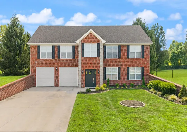 Photo 1 of Single family home for sale at 410 Lewis Brown Dr, Somerset, KY 42503 | MLS# 26023840 | Listing updated on 2026-08-31
