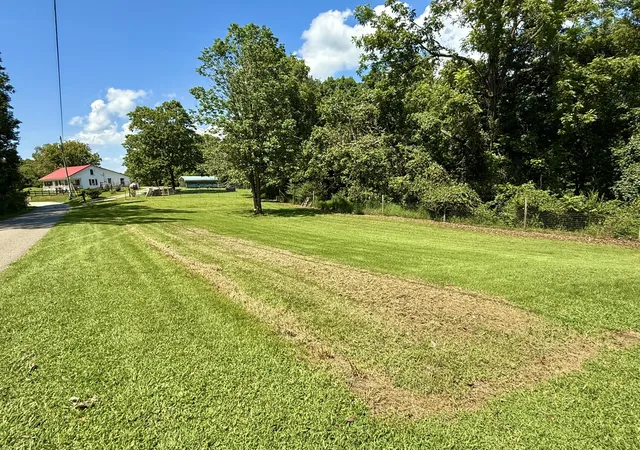Photo 2 of Single family home for sale at 590 Webb Rd, Irvine, KY 40336 | MLS# 26023805 | Listing updated on 2026-08-31