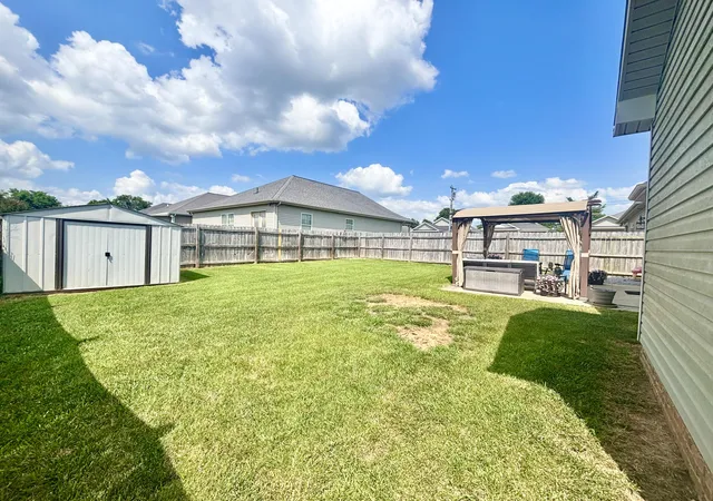 Photo 30 of Single family home for sale at 102 Saddlebrook Ct, Hopkinsville, KY 42240 | MLS# 26023785 | Listing updated on 2026-08-31