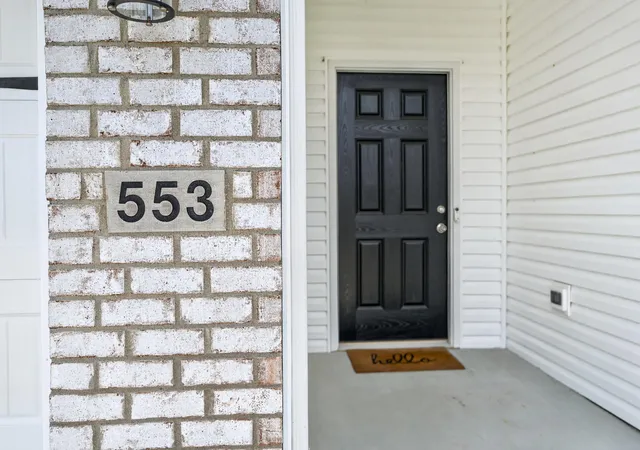 Photo 2 of Single family home for sale at 553 Abingdon Ave, Versailles, KY 40383 | MLS# 26023865 | Listing updated on 2026-08-31