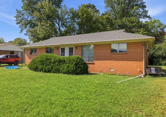 Photo 25 of Multi family home for sale at 1304 Peggy Ann Dr, Murray, KY 42071 | MLS# 26023823 | Listing updated on 2026-09-01