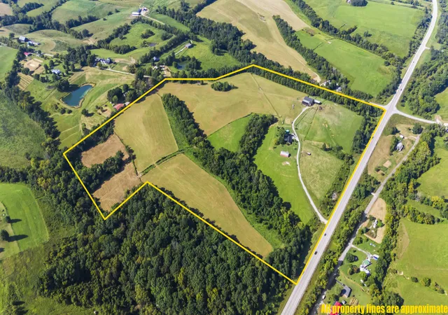 Photo 4 of House for sale at 945 Veterans Memorial Hwy, Sharpsburg, KY 40374 | MLS# 26023824 | Listing updated on 2026-10-13
