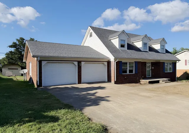 Photo 1 of Single family home for sale at 605 Longview Rd, Danville, KY 40422 | MLS# 26023808 | Listing updated on 2026-09-03