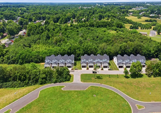 Photo 52 of Condo for sale at 232 Sugartree Ln, Versailles, KY 40383 | MLS# 26023814 | Listing updated on 2026-08-31